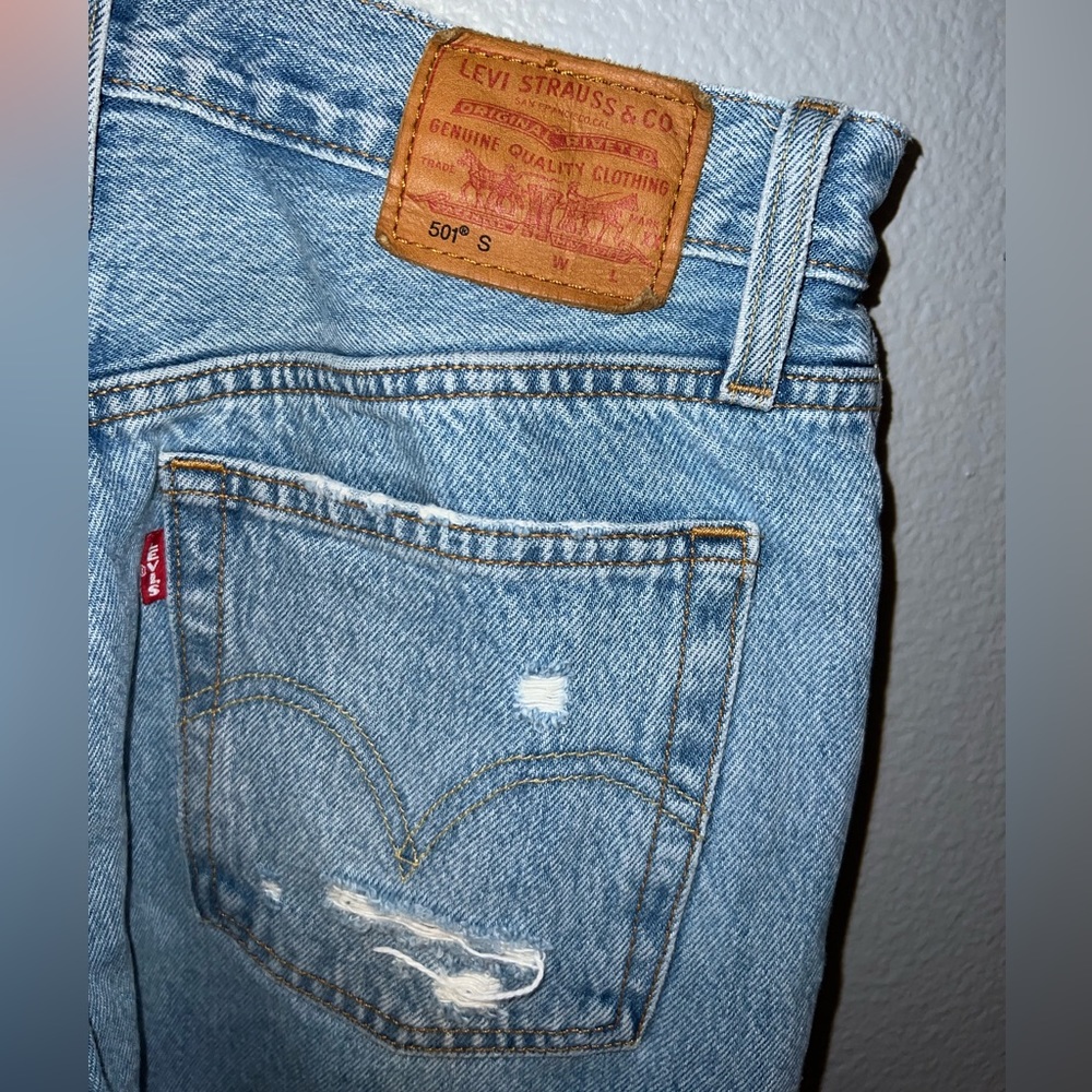 levi’s jeans